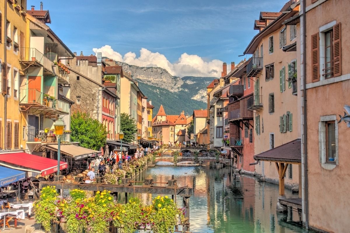 Why You Should Visit The Beautiful Annecy in 2021